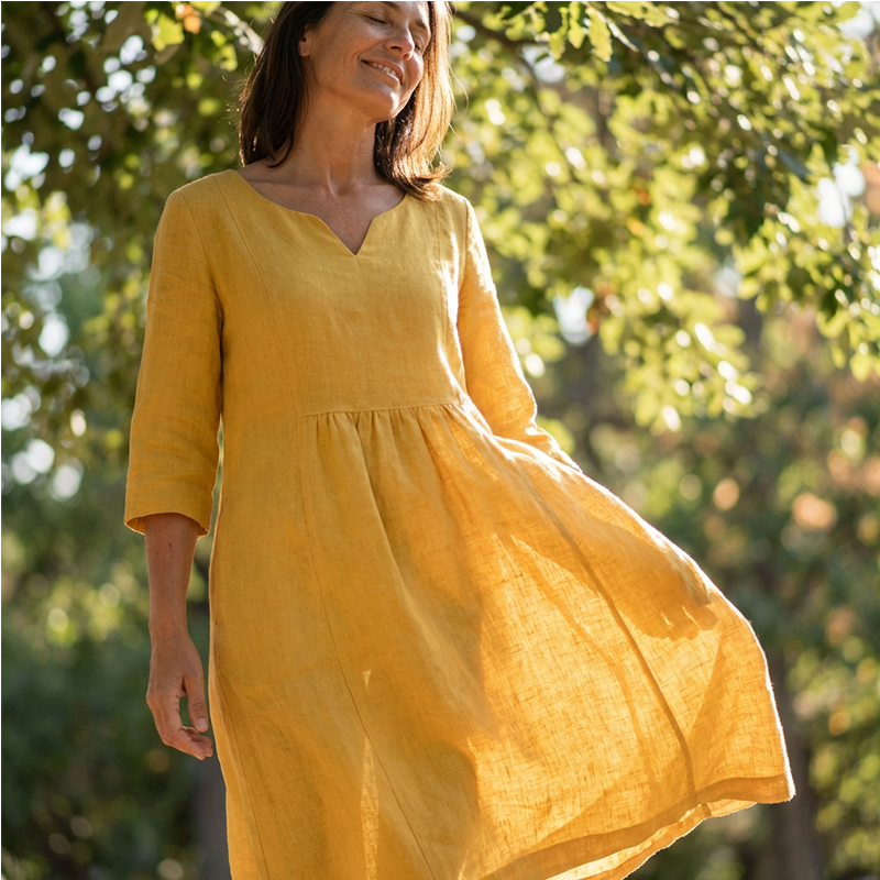 V-neck Casual Dress for Women with 3/4 Sleeves and Pockets