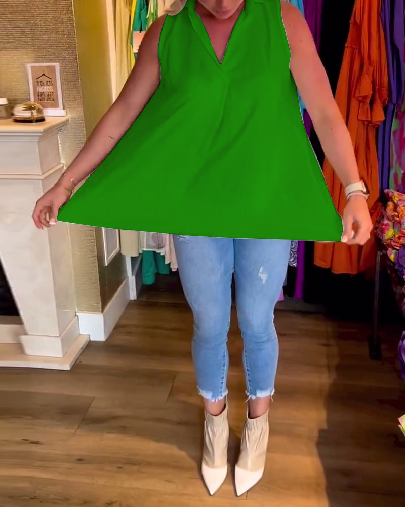 Sleeveless Top with Ruffles and Lapel
