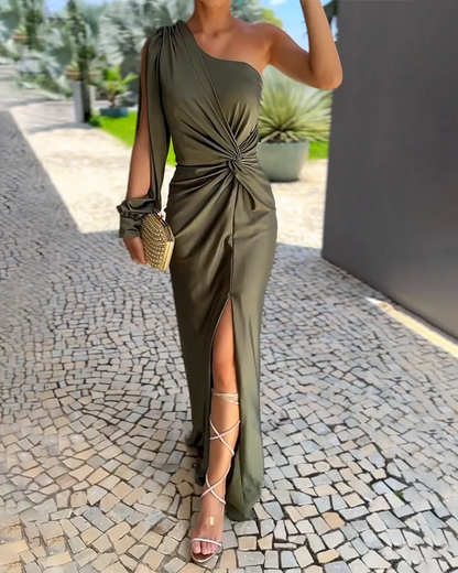 Noa – Elegant Maxi Dress with Split
