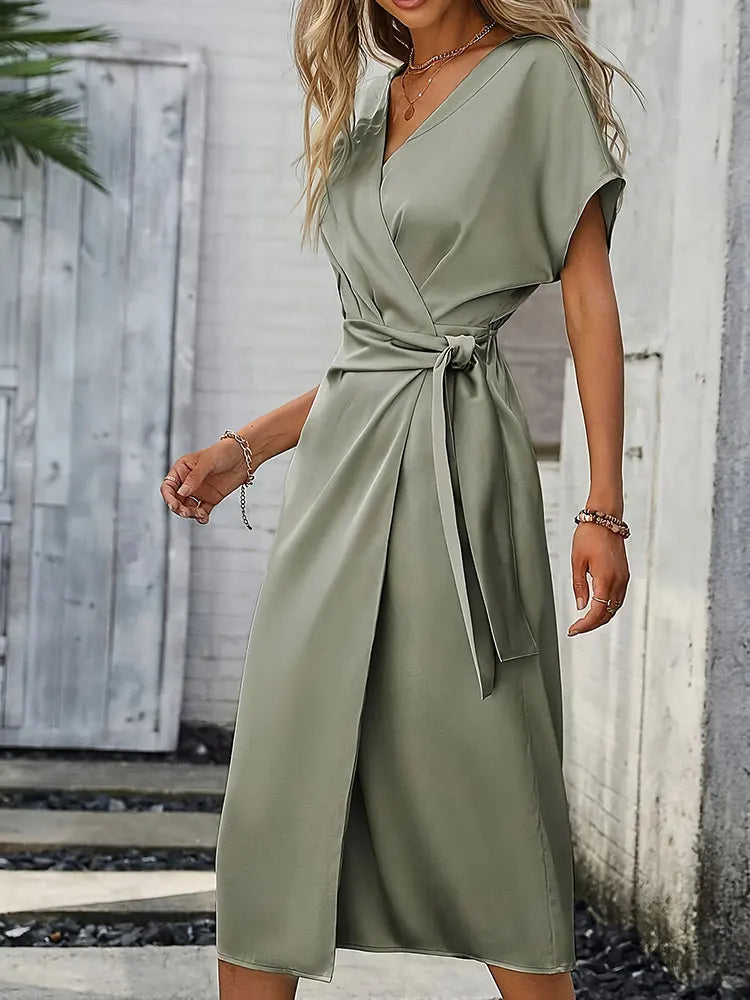Maricar™ | Feminine Silhouette Midi Dress